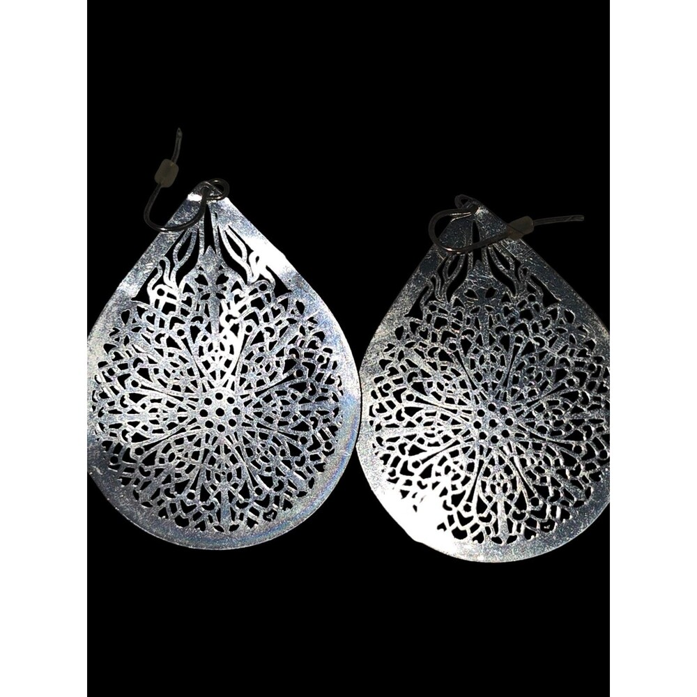 Filligee Laser Cut Earrings Lightweigh Silver Color Ornate Jewelry Gift NEW